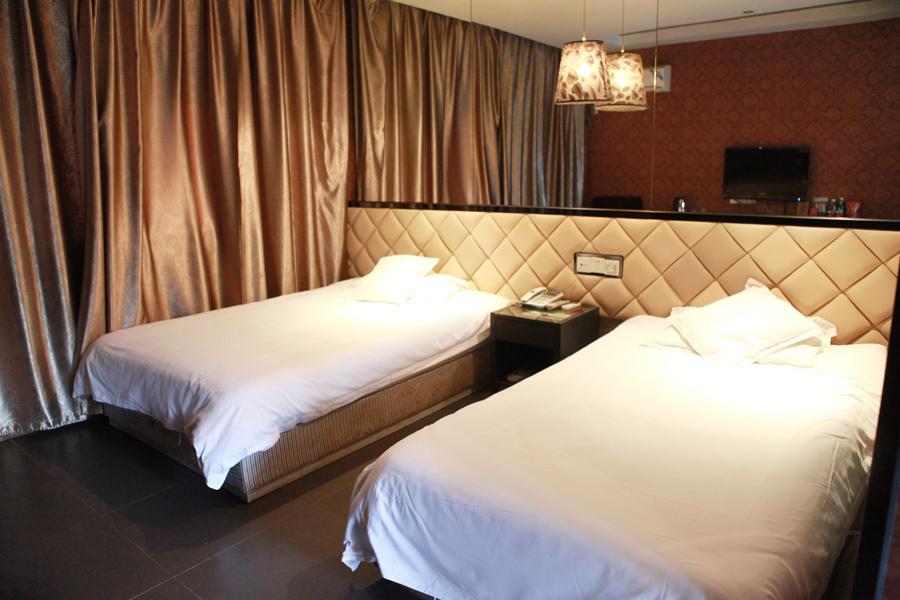 Qing Mu Hotel Xiang Yang Road Csaohu Kültér fotó