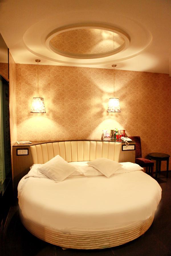 Qing Mu Hotel Xiang Yang Road Csaohu Kültér fotó